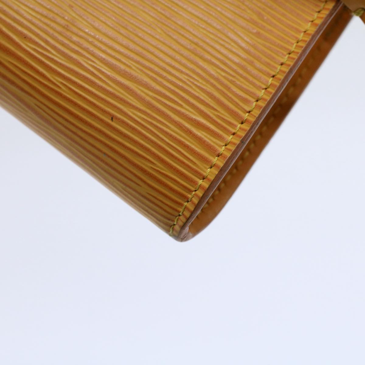 LOUIS VUITTON Pochette accessoires Handbag