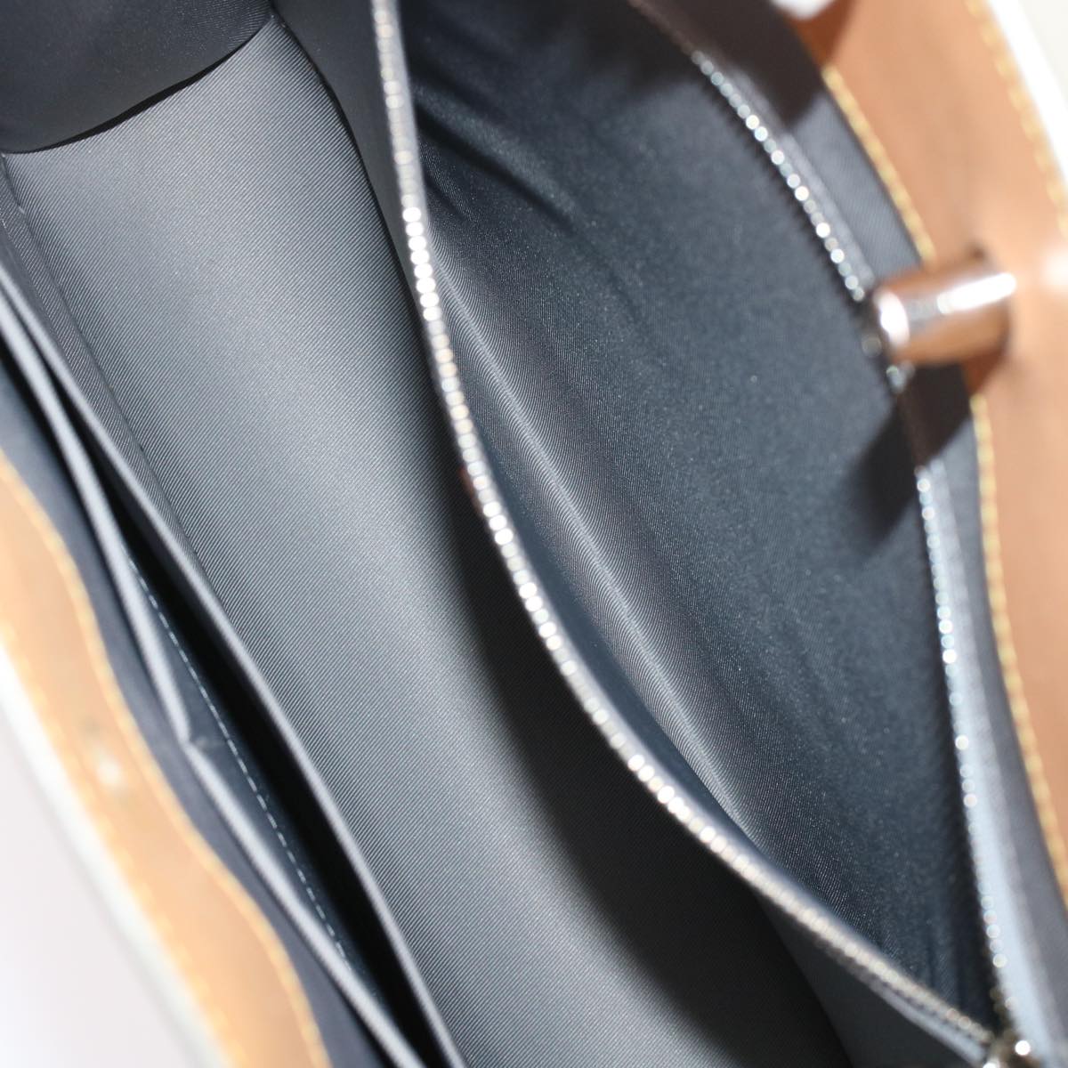LOUIS VUITTON Sac plat Handbag