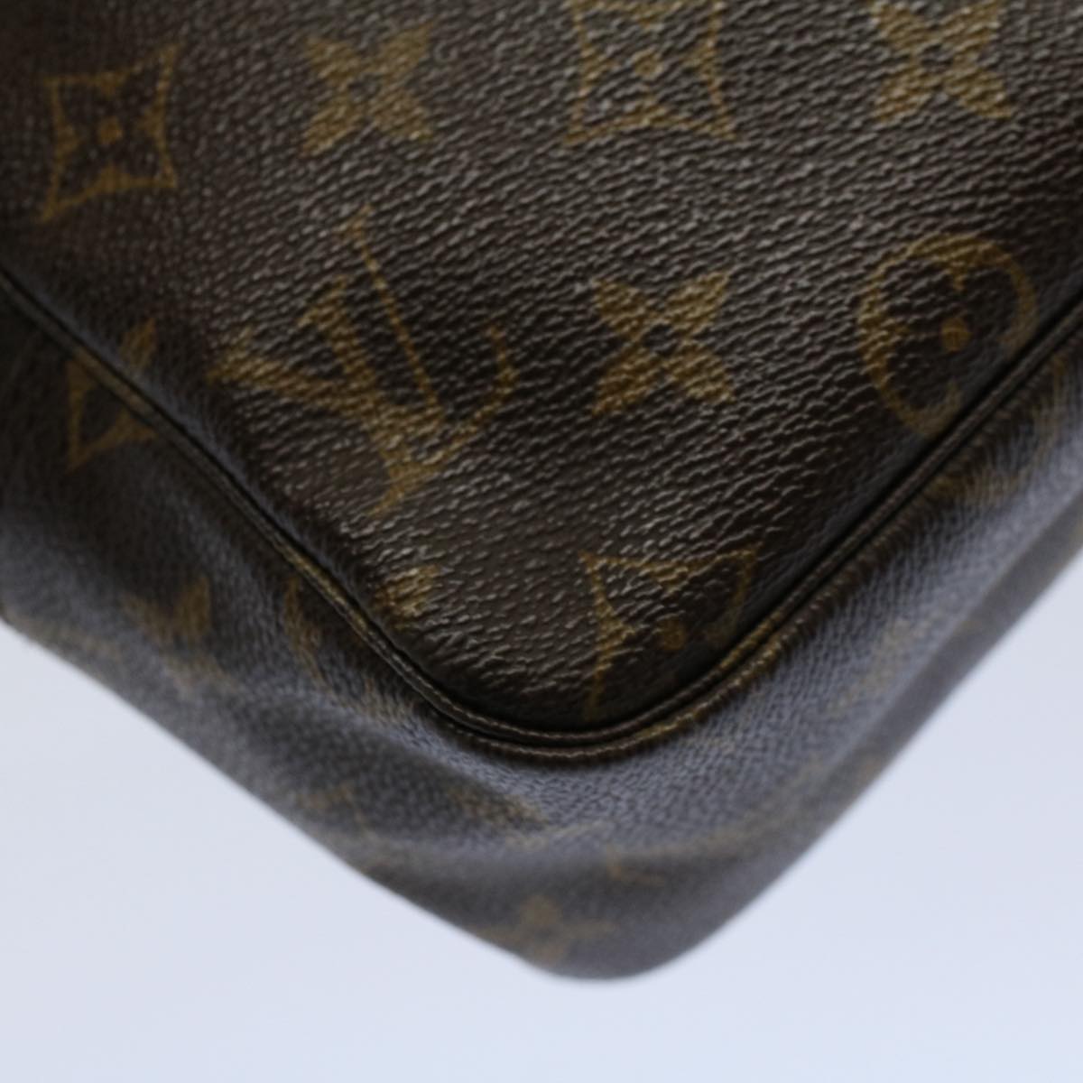LOUIS VUITTON Trousse de Toilette Clutch Bag