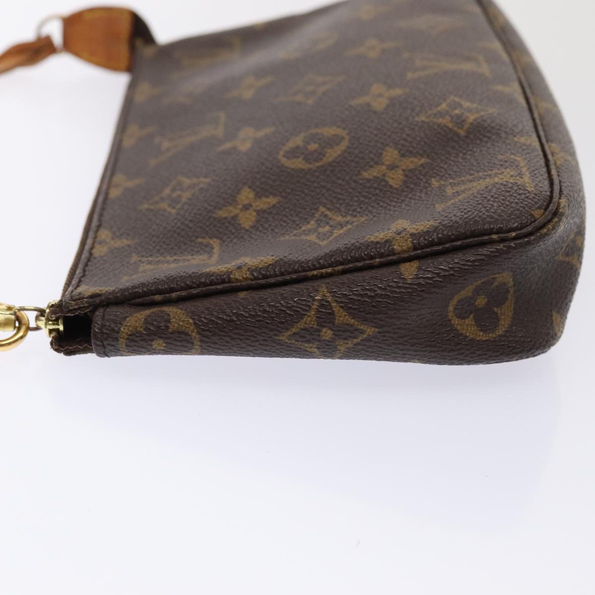 LOUIS VUITTON Pochette Accessoire Clutch Bag