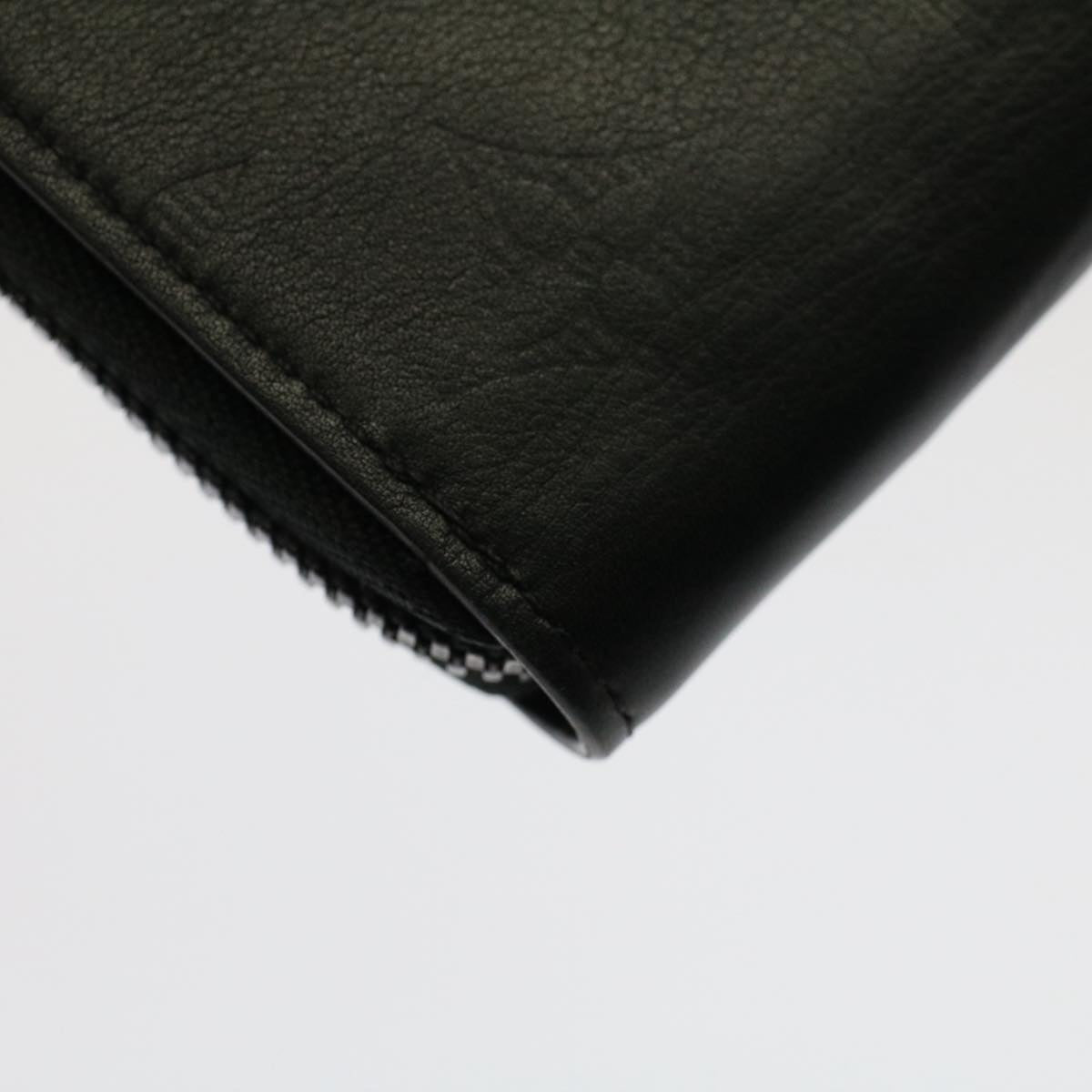 LOUIS VUITTON Zippy Wallet Vertical