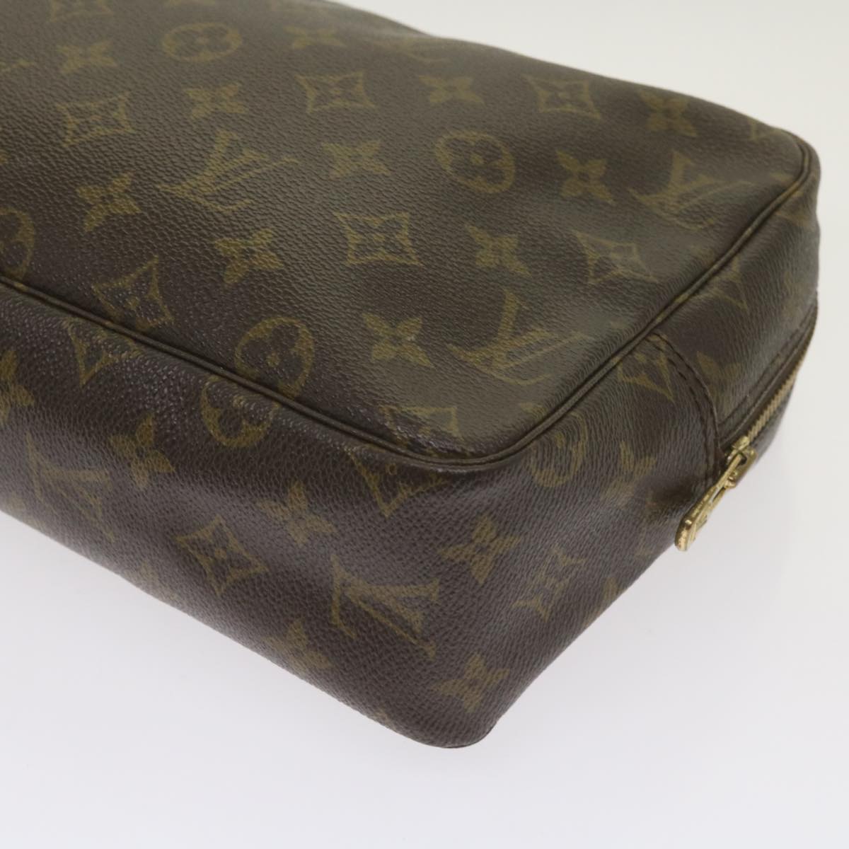 LOUIS VUITTON Trousse de Toilette Clutch Bag