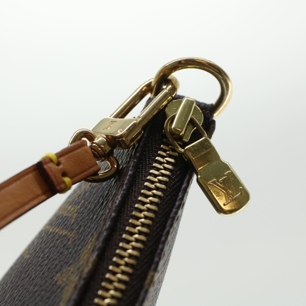 LOUIS VUITTON Pochette Accessoire Handbag
