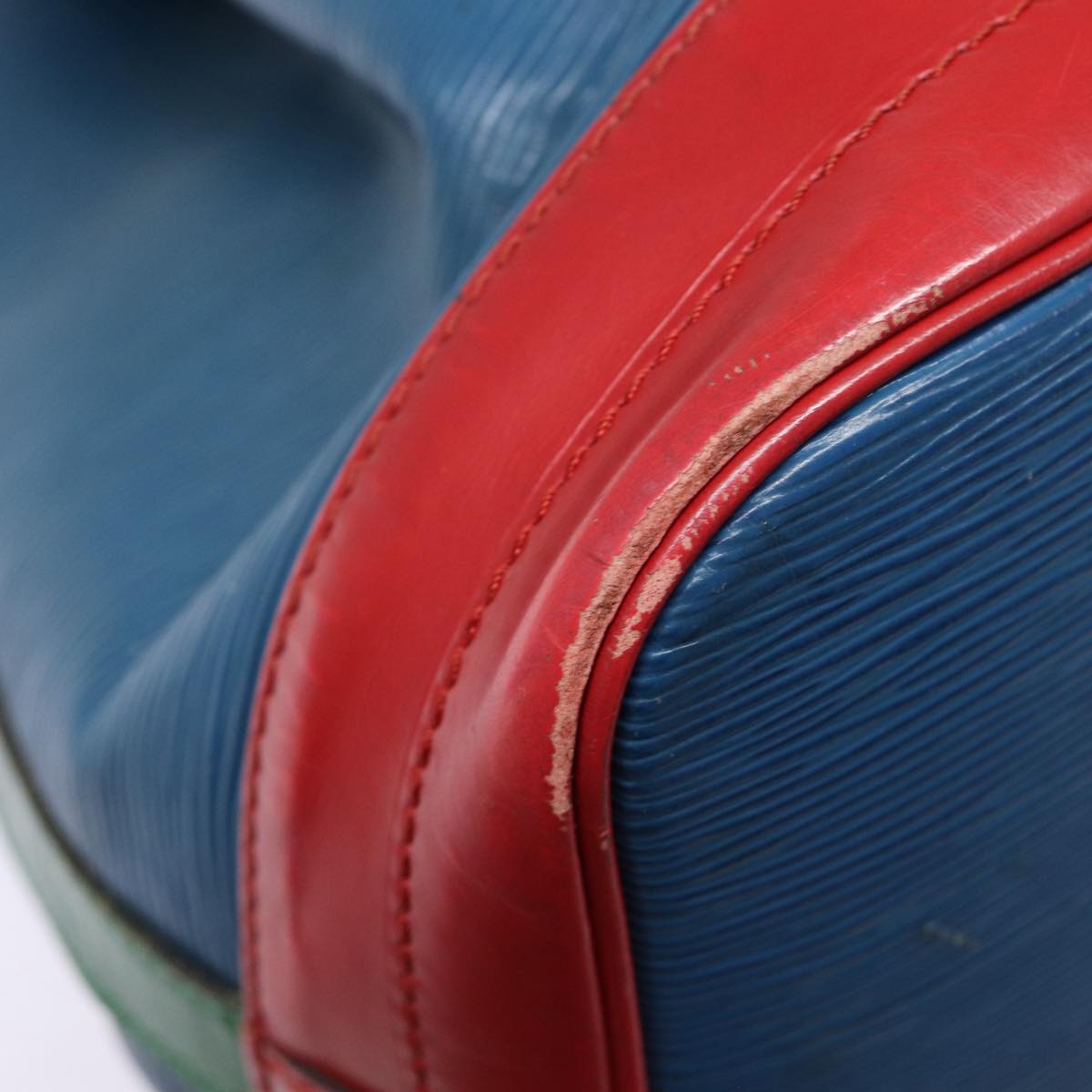 LOUIS VUITTON Noe Shoulder Bag