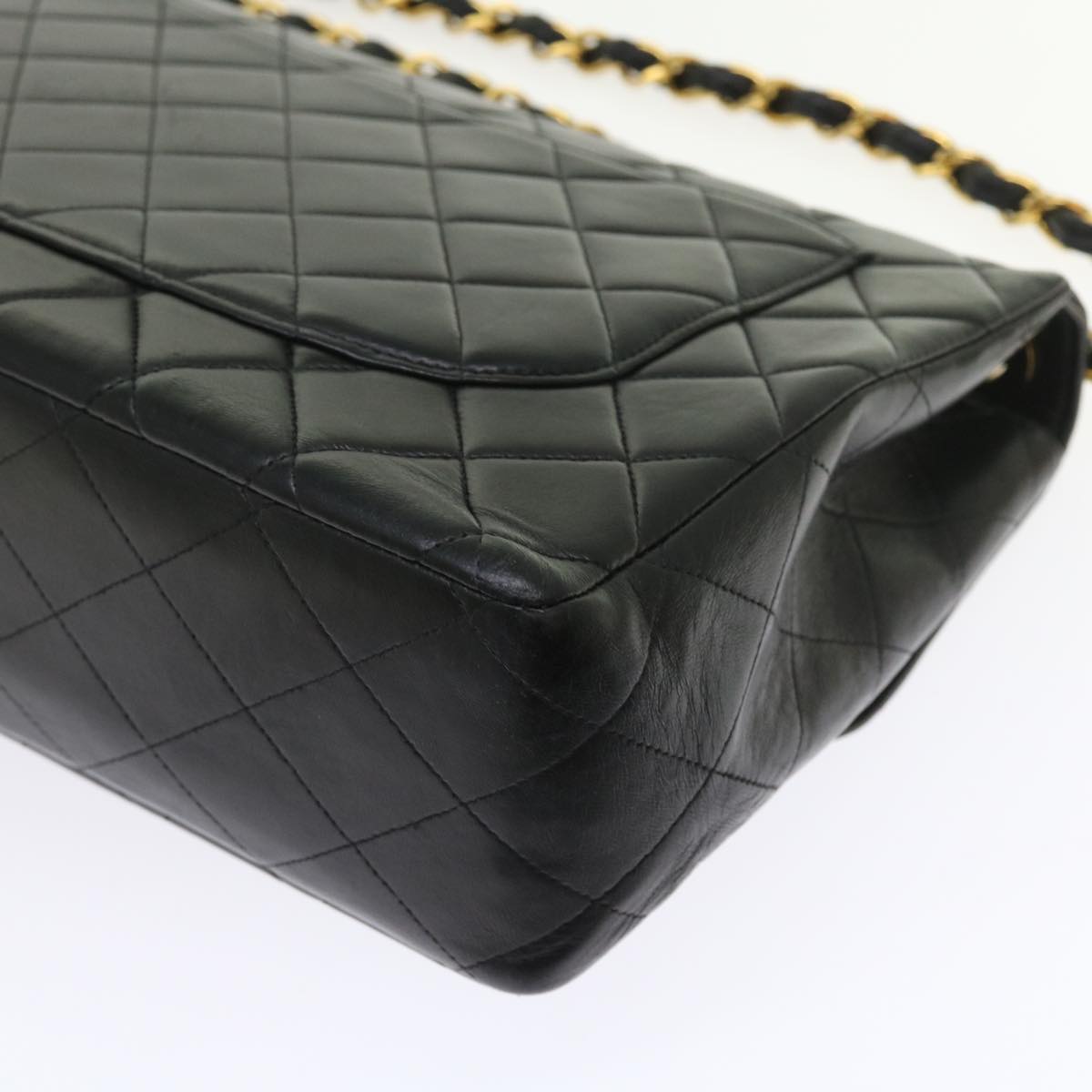 CHANEL Shoulder Bag