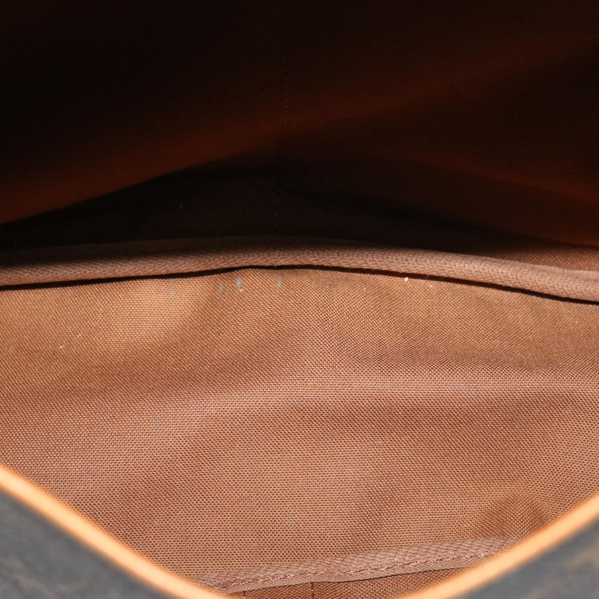 Louis Vuitton Saumur 35 Shoulder Bag
