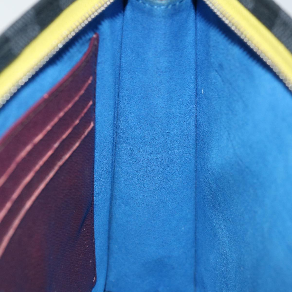 LOUIS VUITTON Pochette voyage Clutch Bag