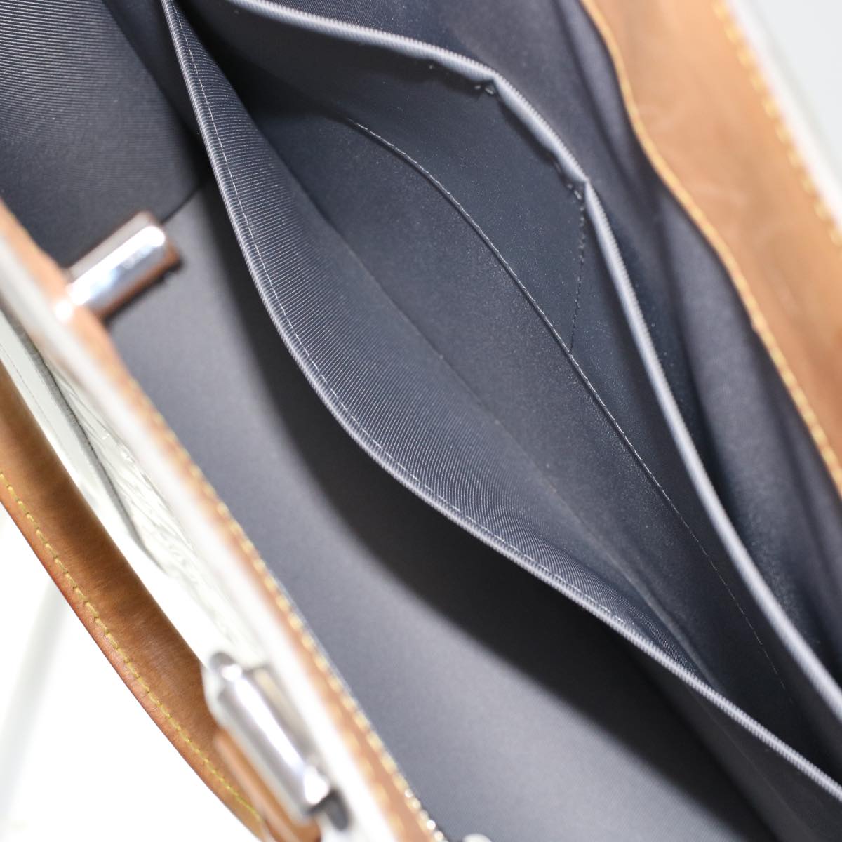 LOUIS VUITTON Sac plat Handbag