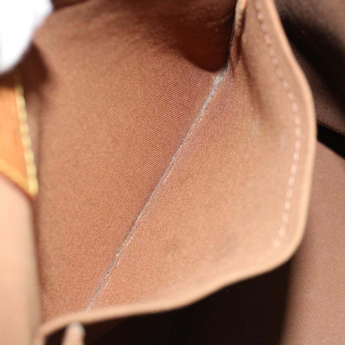 LOUIS VUITTON Popincourt Shoulder Bag