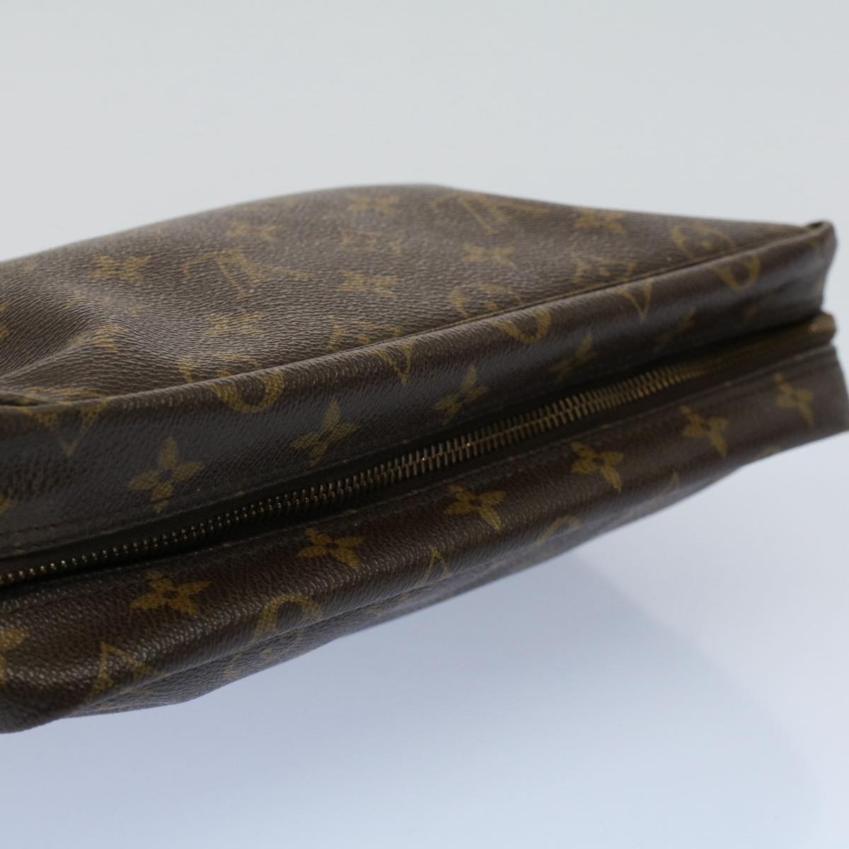 LOUIS VUITTON Trousse de Toilette Clutch Bag