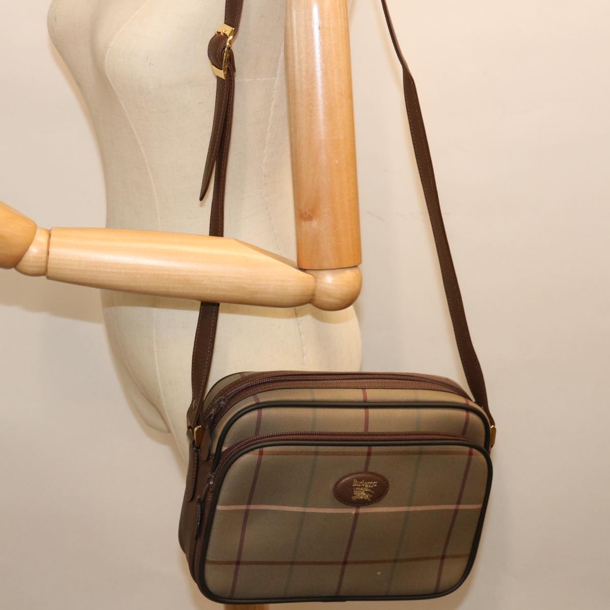 BURBERRY Nova Check Shoulder Bag