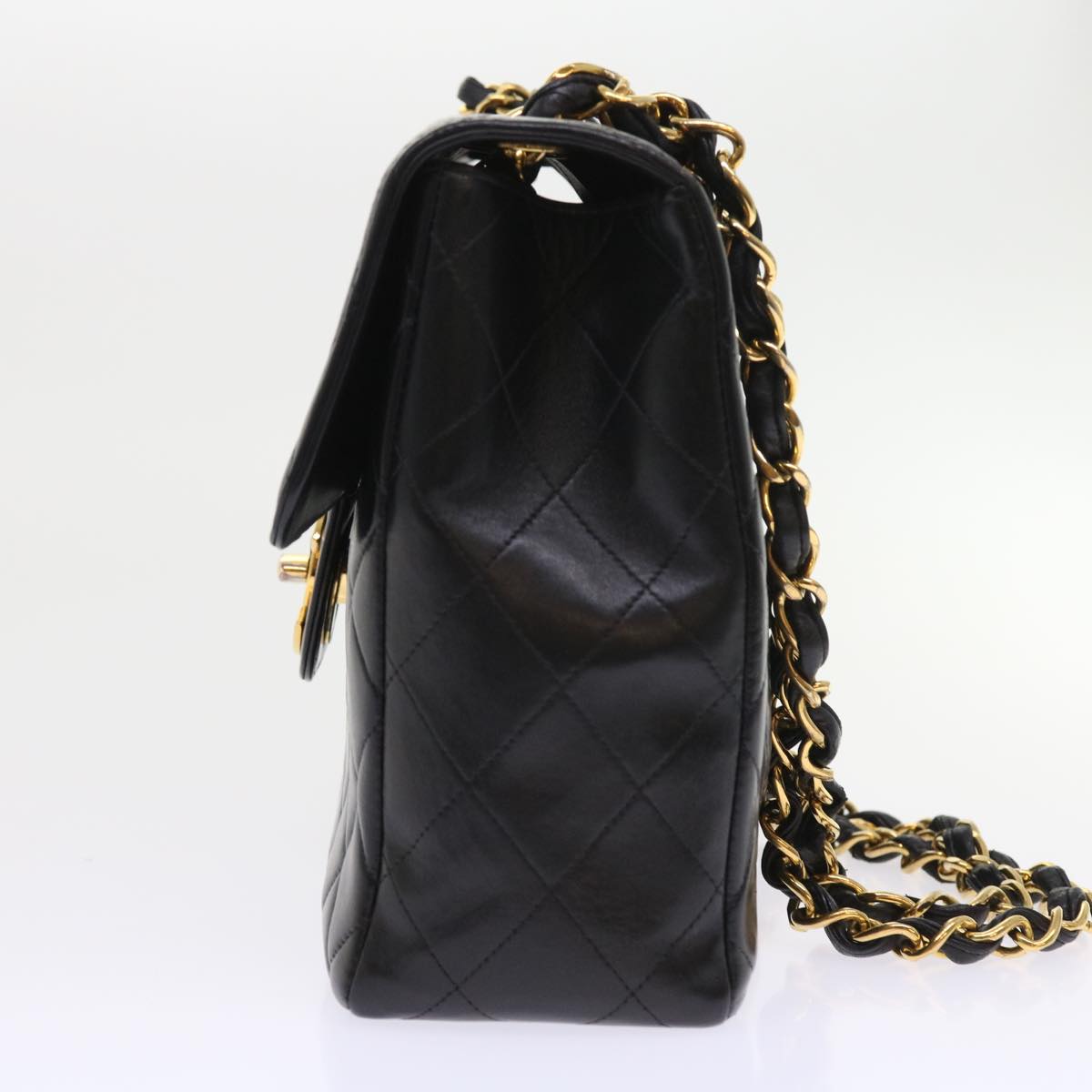 CHANEL Shoulder Bag