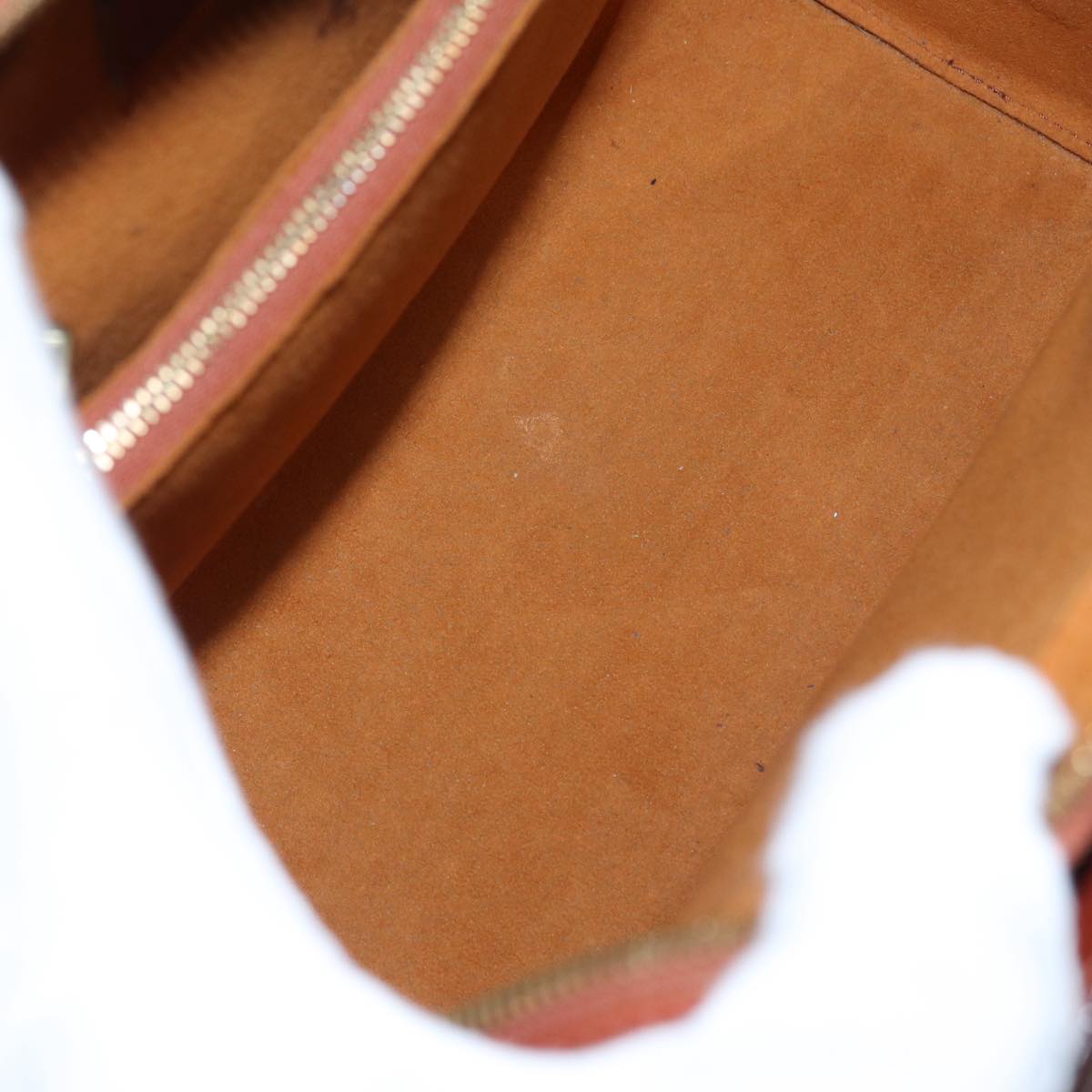 LOUIS VUITTON Pont Neuf Handbag