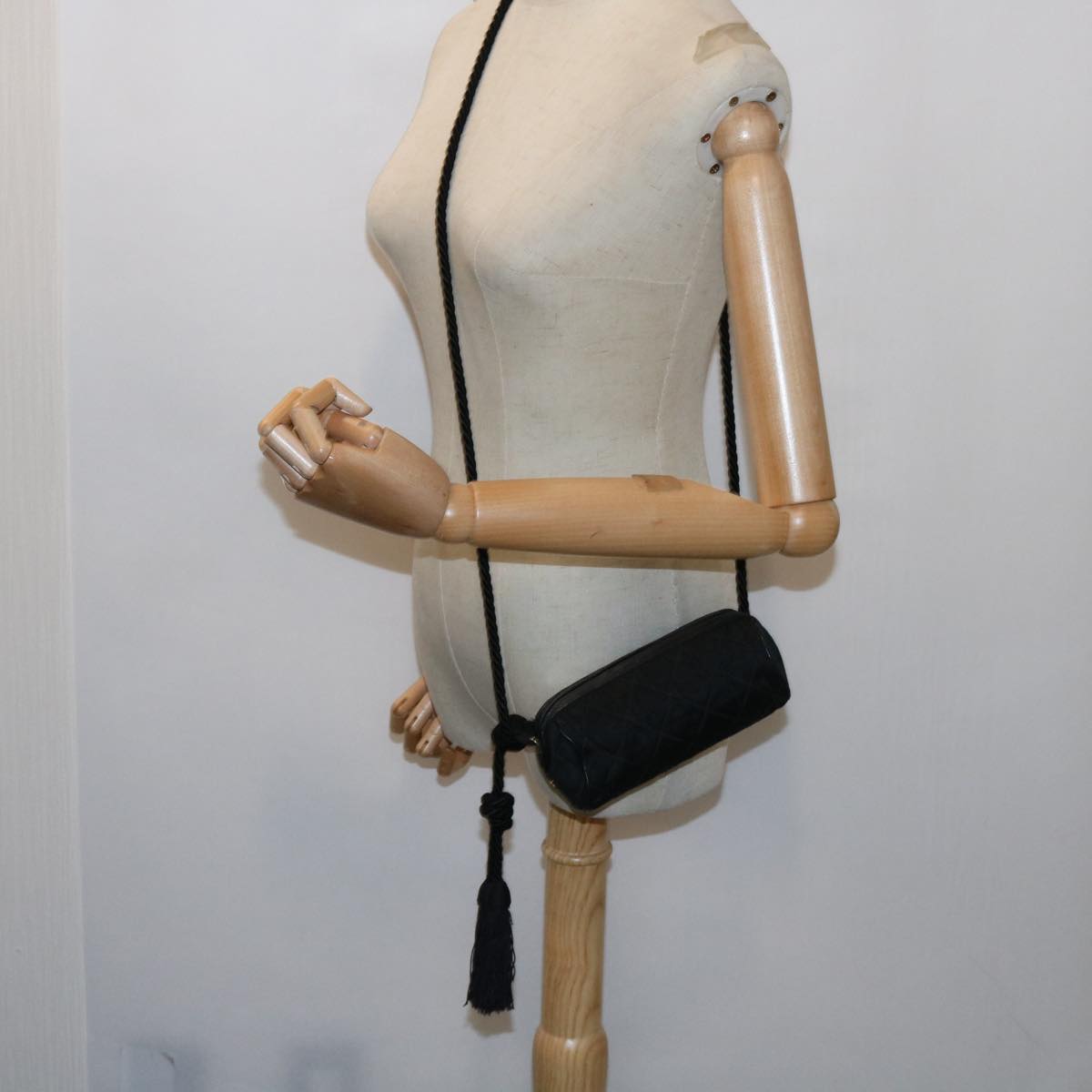 CHANEL Shoulder Bag