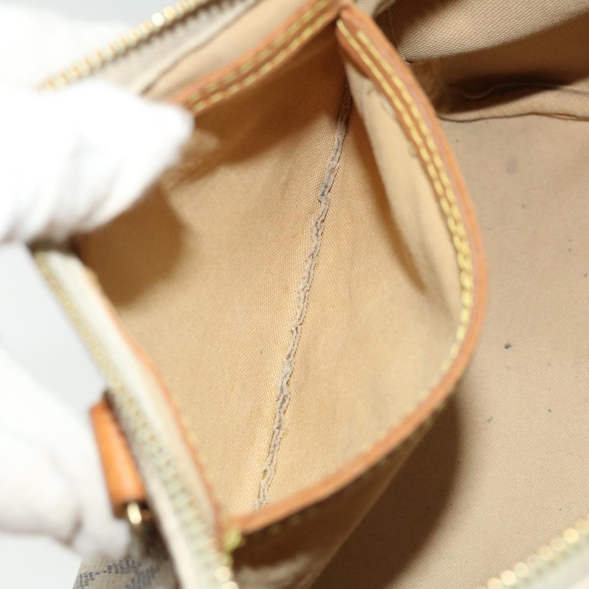Louis Vuitton Speedy 25 Handbag