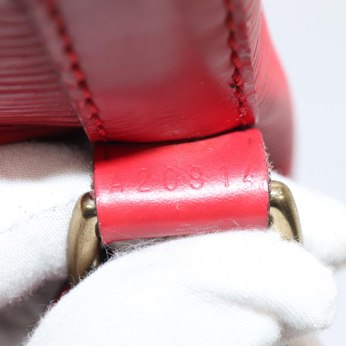 LOUIS VUITTON Noe Shoulder Bag