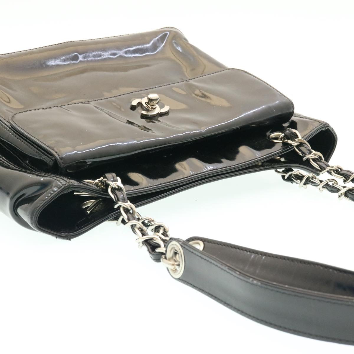 CHANEL Shoulder Bag