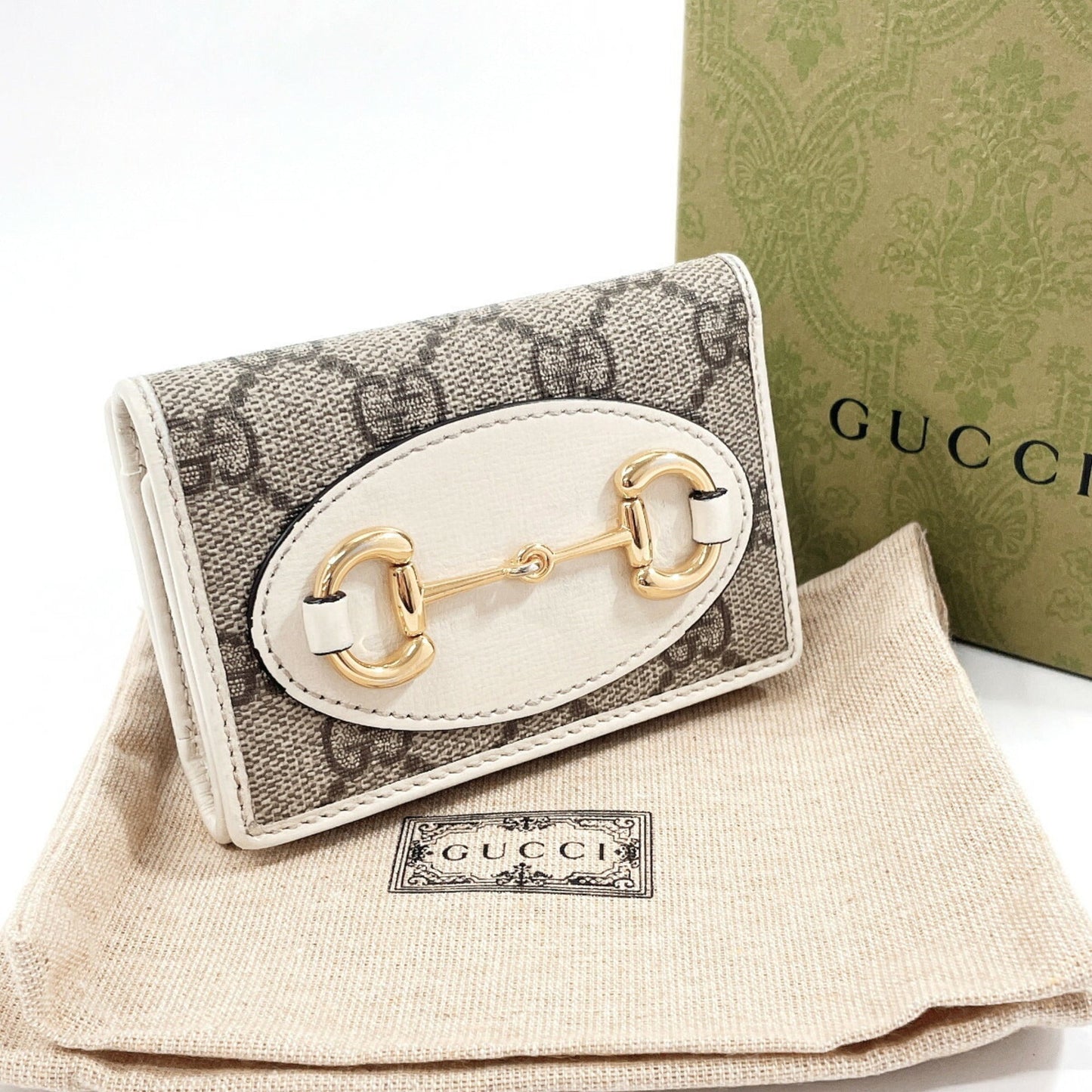 Gucci Gray White Gg Supreme Wallet (Tri-Fold)