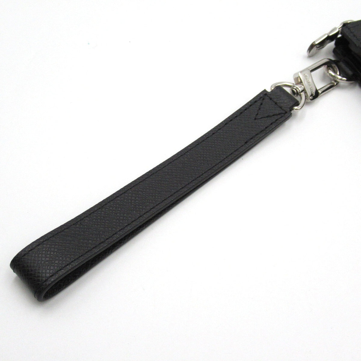 LOUIS VUITTON Zippy Dragonne Black Black Taiga leather M69409