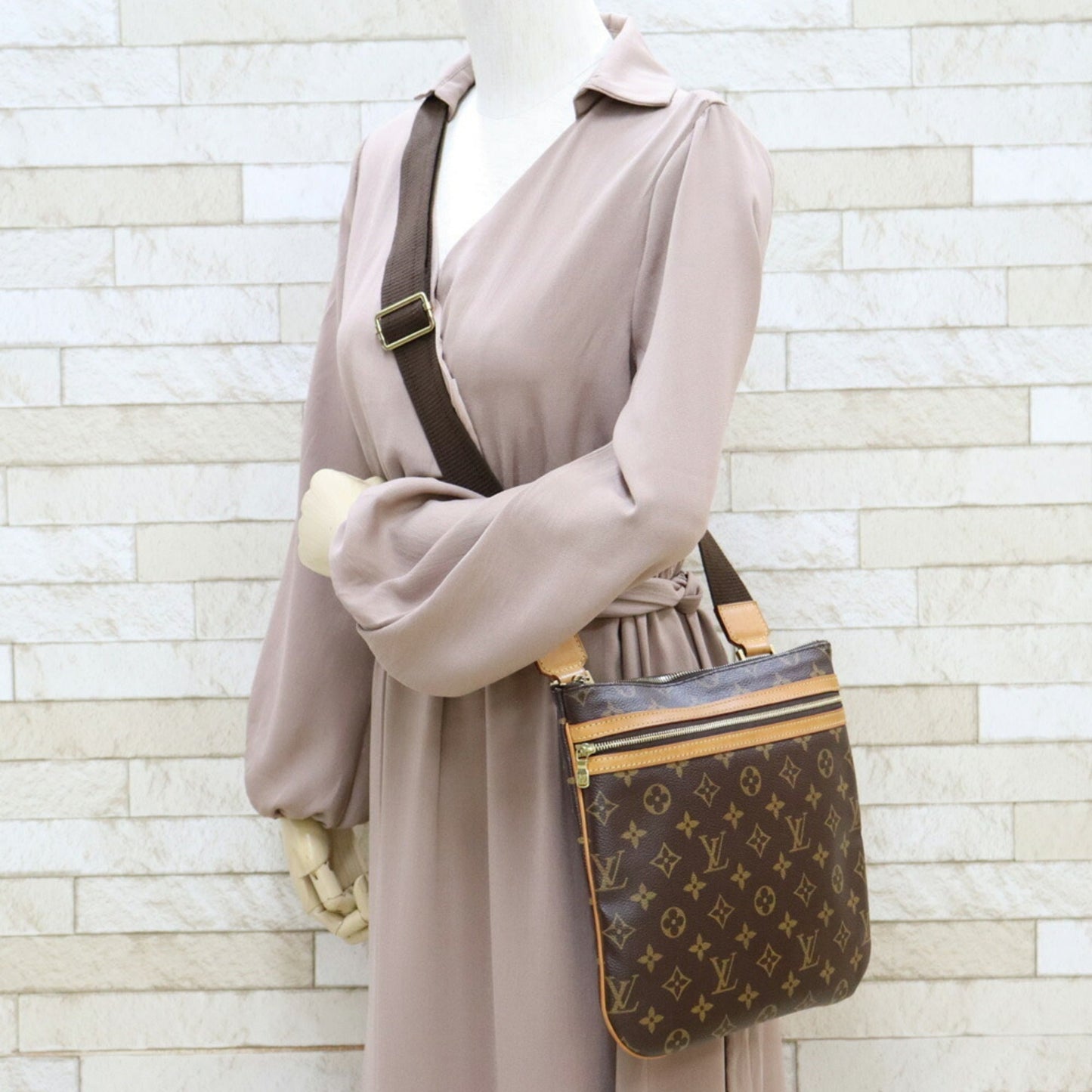 LOUIS VUITTON Shoulder Bag Brown Women's Monogram Canvas