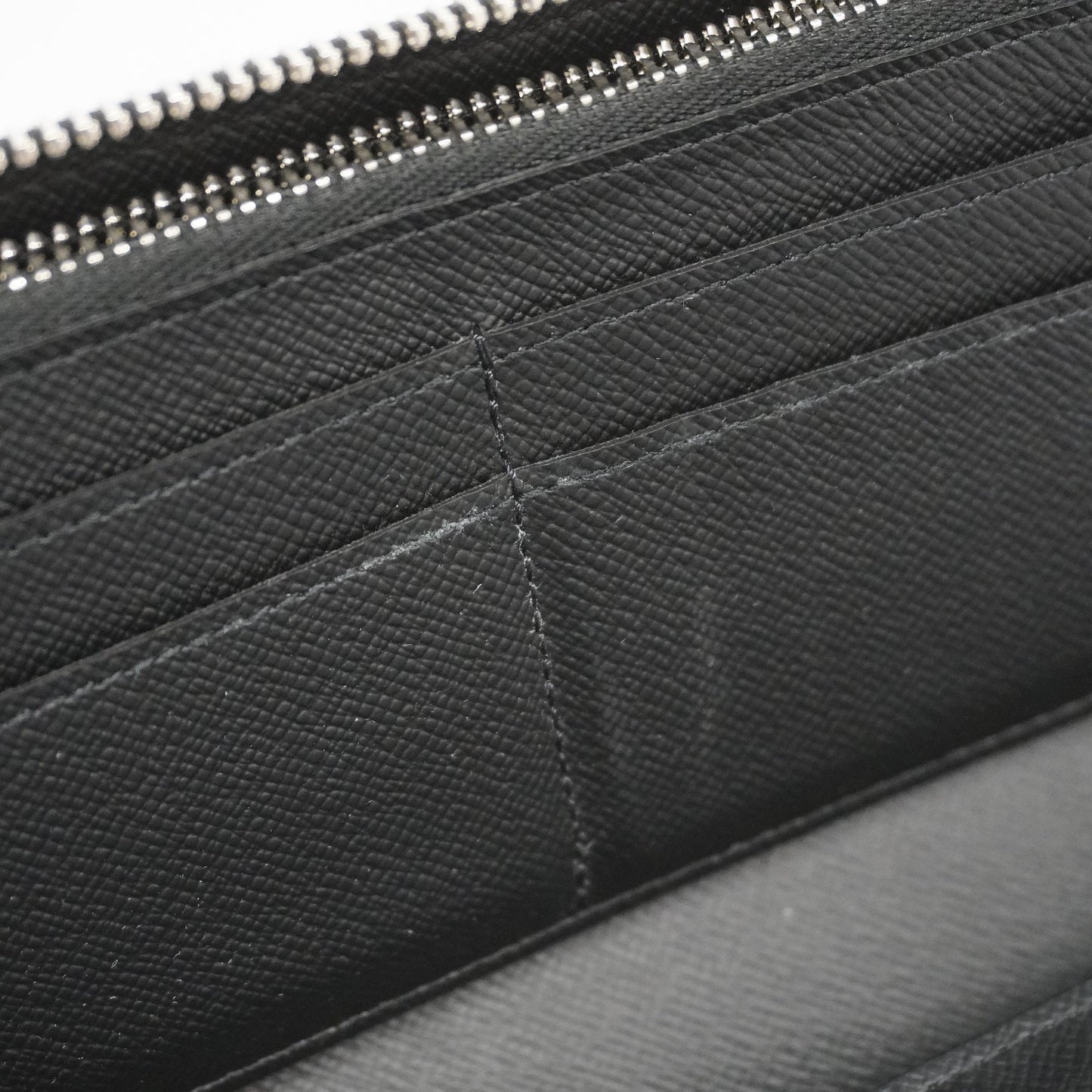 LOUIS VUITTONAuth  Damier Graphite Pixel Zippy Wallet Vertical N60170