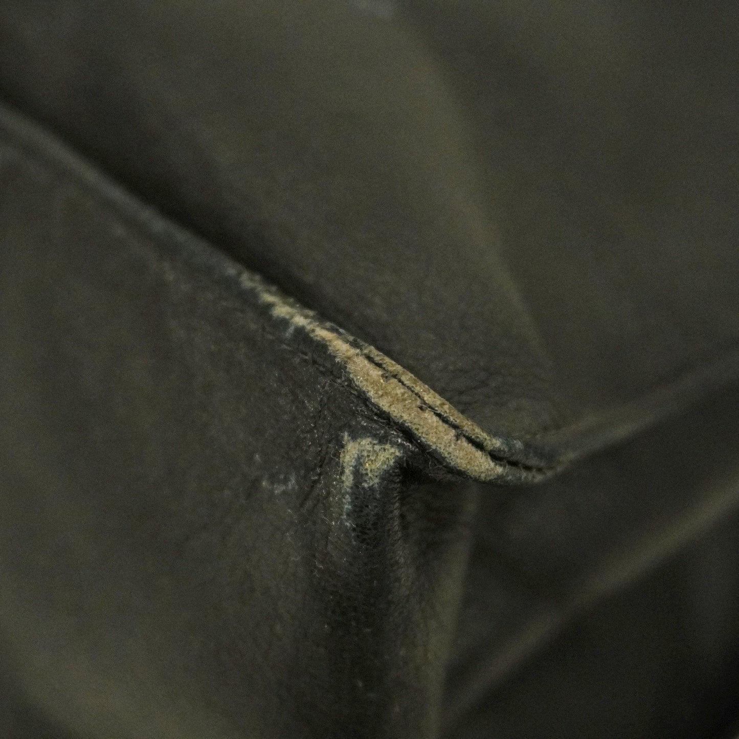 ChanelAuth  Chain Shoulder Women's Leather Tote Bag Black