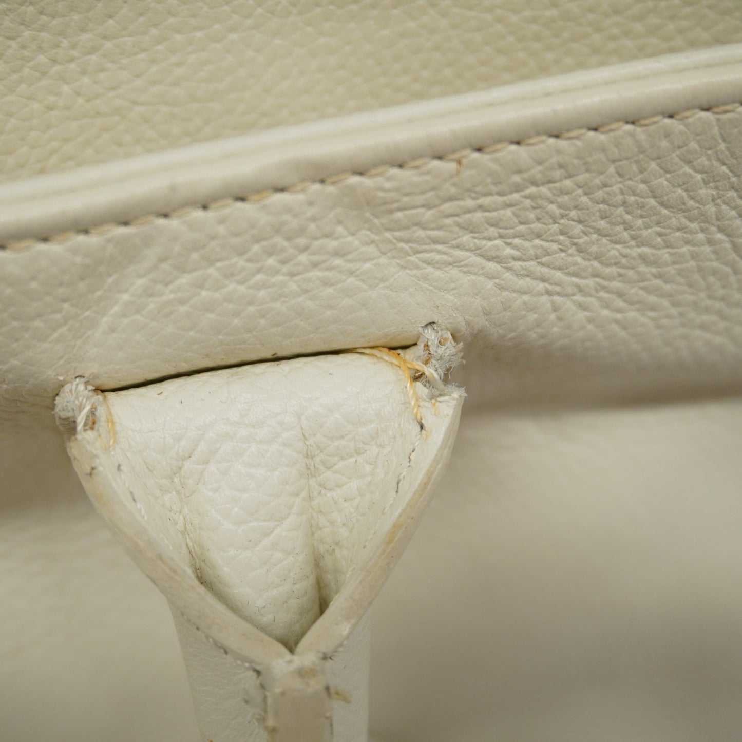 ChanelAuth  2.55 2.55/ Matelasse Women's Leather Tote Bag White