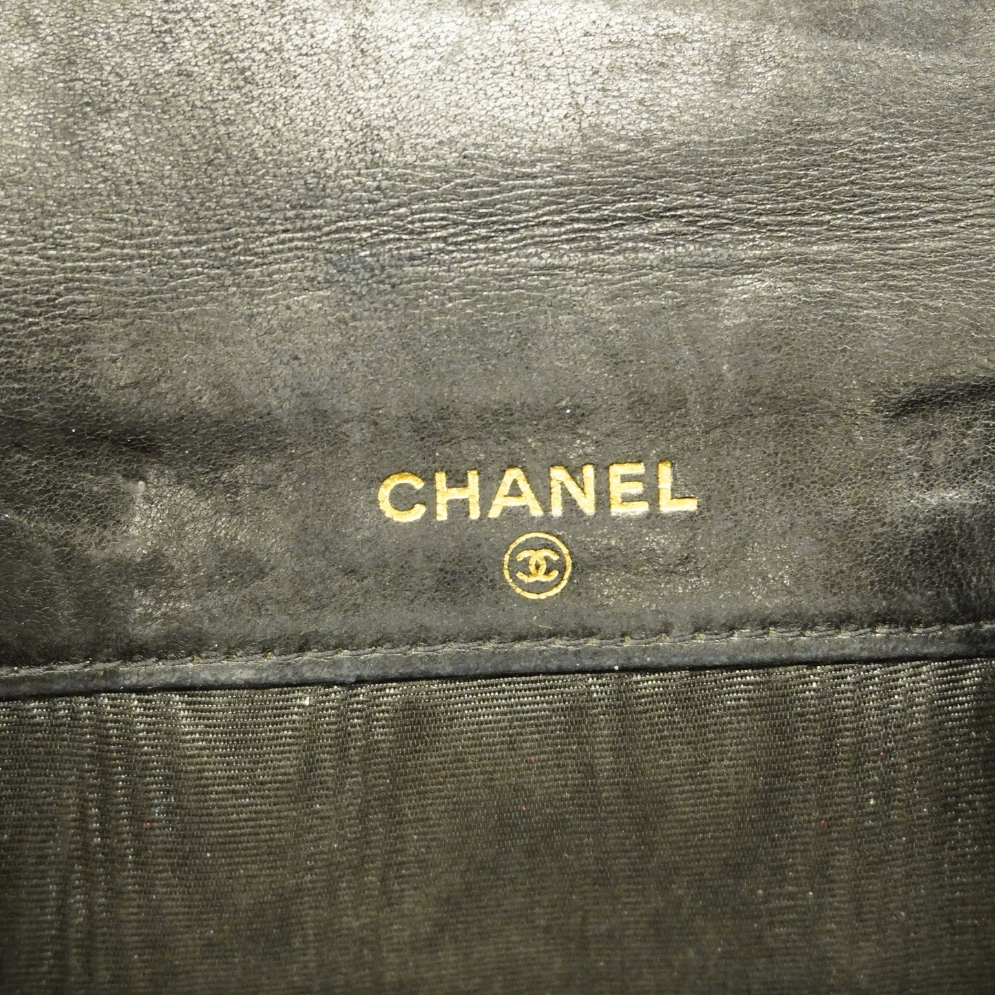Chanel[3cc2369] Auth  wallet caviar skin black gold metal