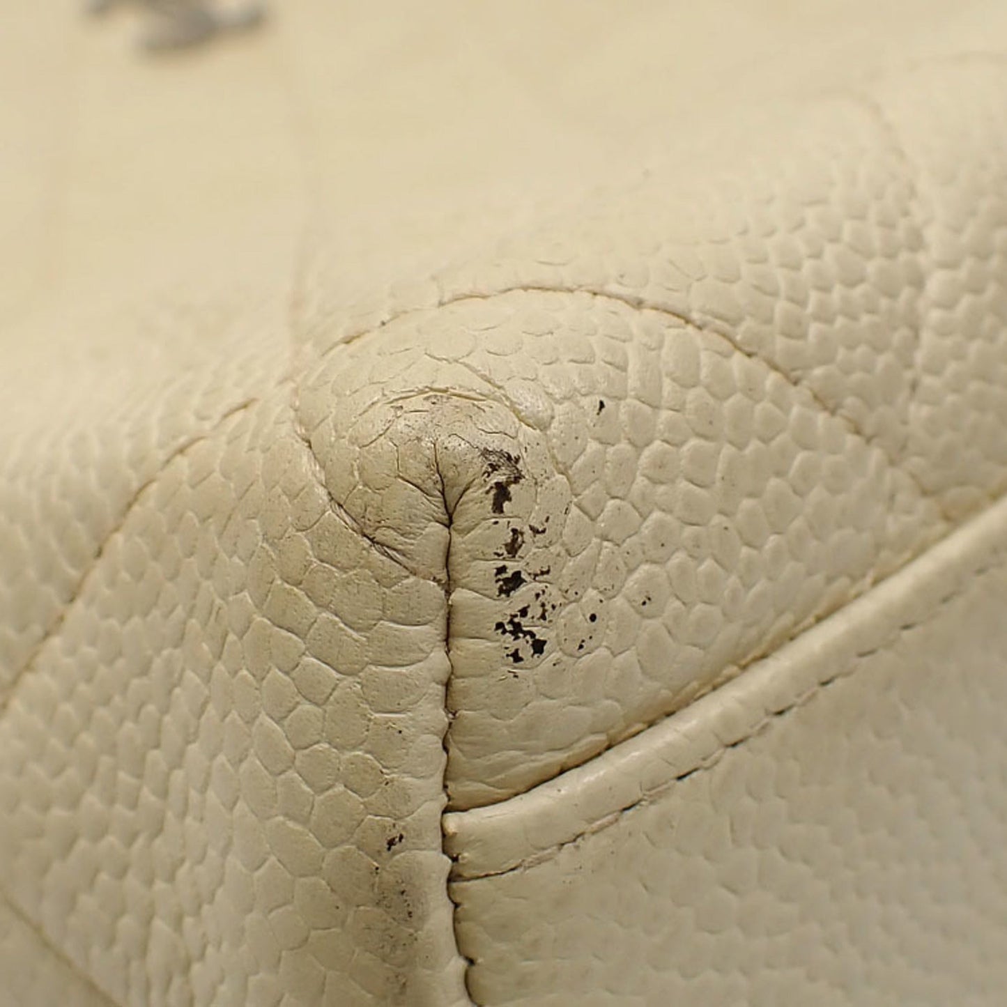 Chanel Tote Bag Matelasse Women's Ivory Caviar Skin Coco Mark Leather