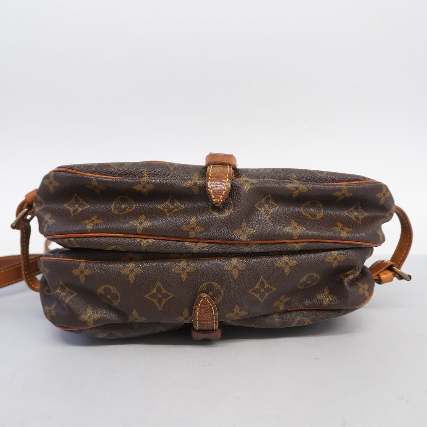 LOUIS VUITTONAuth  Monogram Saumur 30 M42256 Women's Shoulder Bag