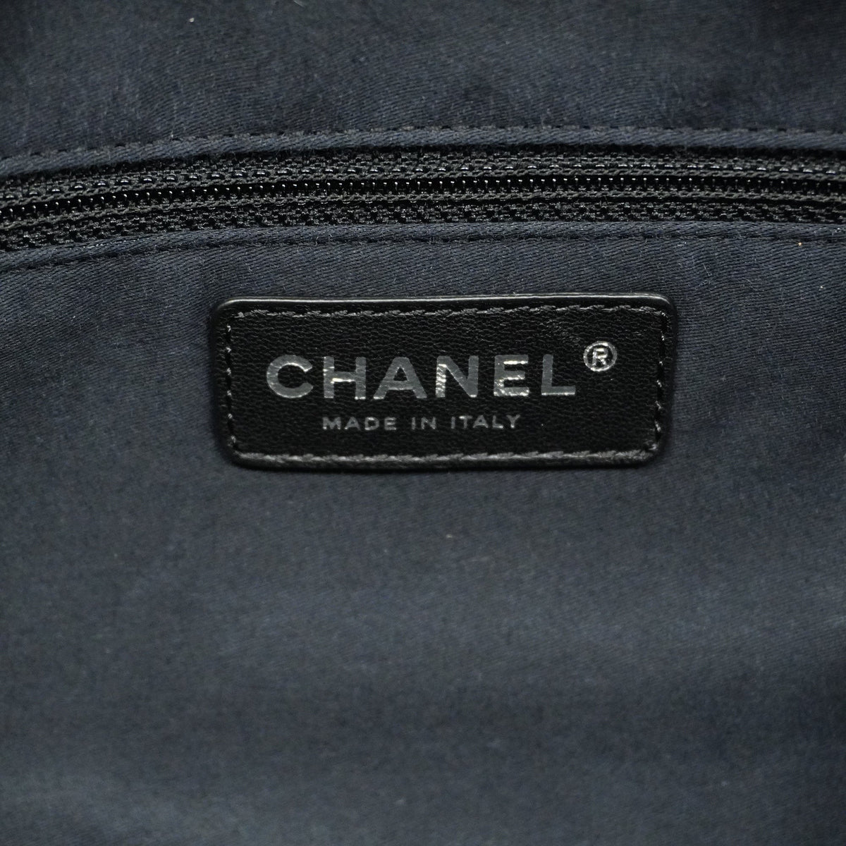 ChanelAuth  Matelasse Chain Shoulder Bag Women's Patent Leather Black