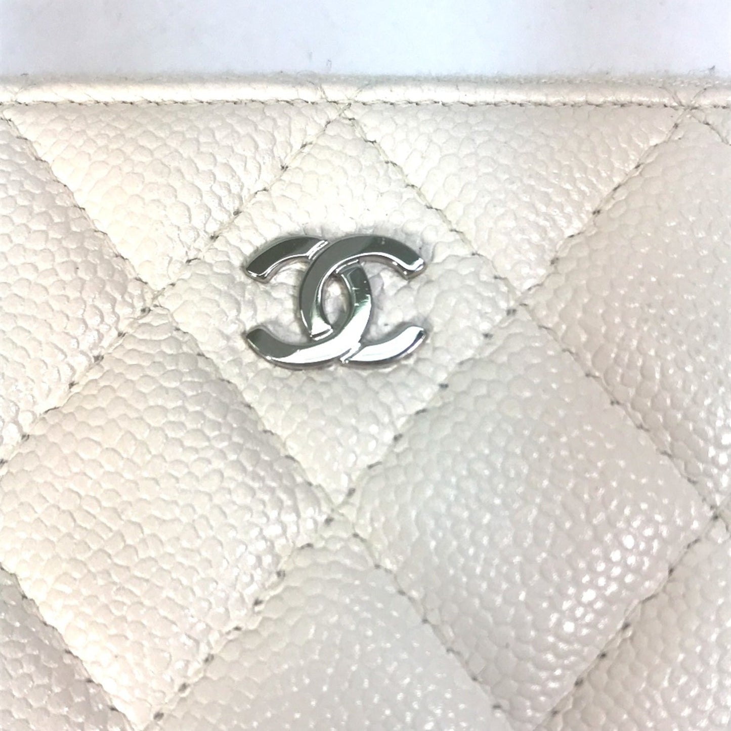 Chanel A50097 Matelasse CC Mark Quilted Wallet Long Wallet White SilverHardware