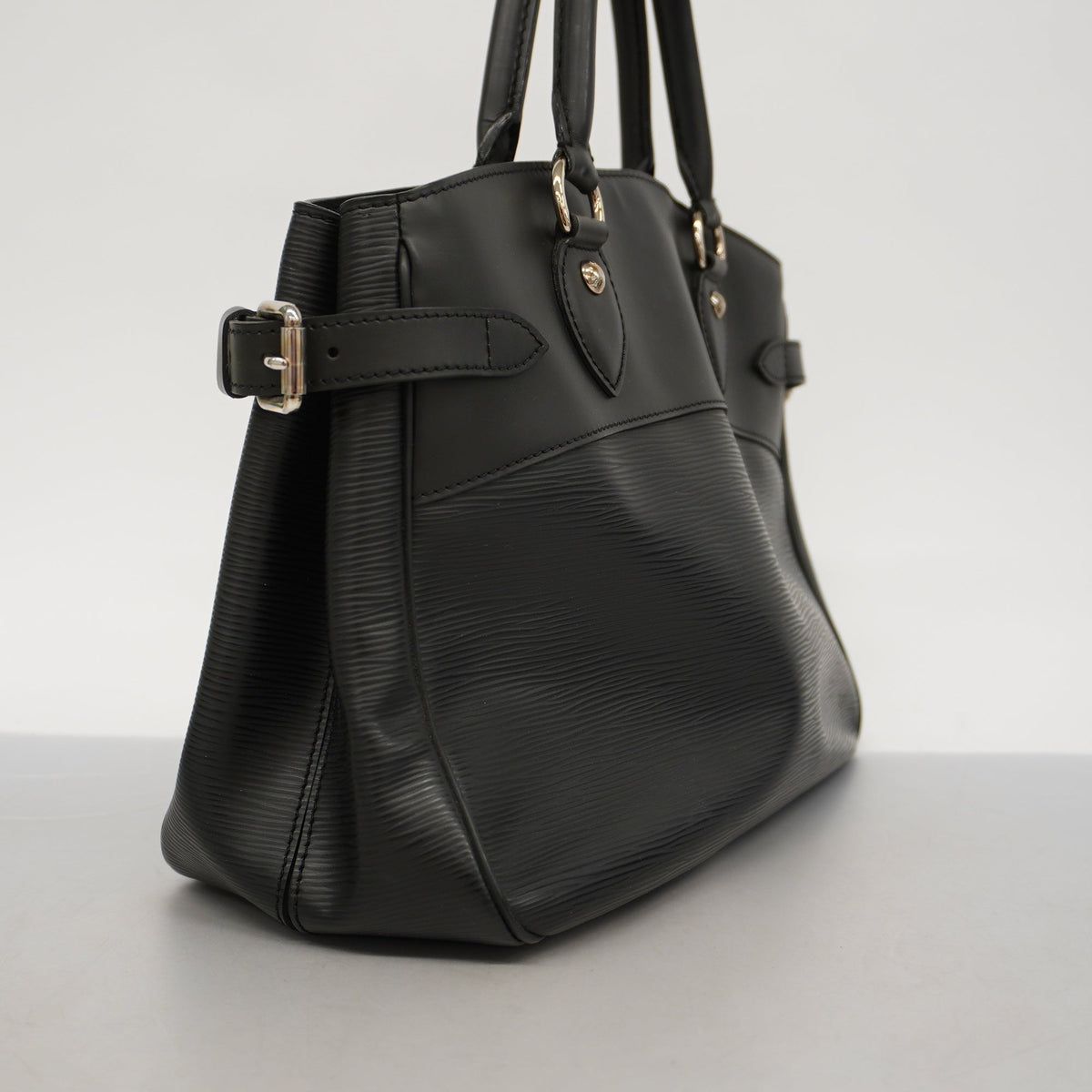 LOUIS VUITTONAuth  Epi Passy PM M59262 Women's Handbag Noir