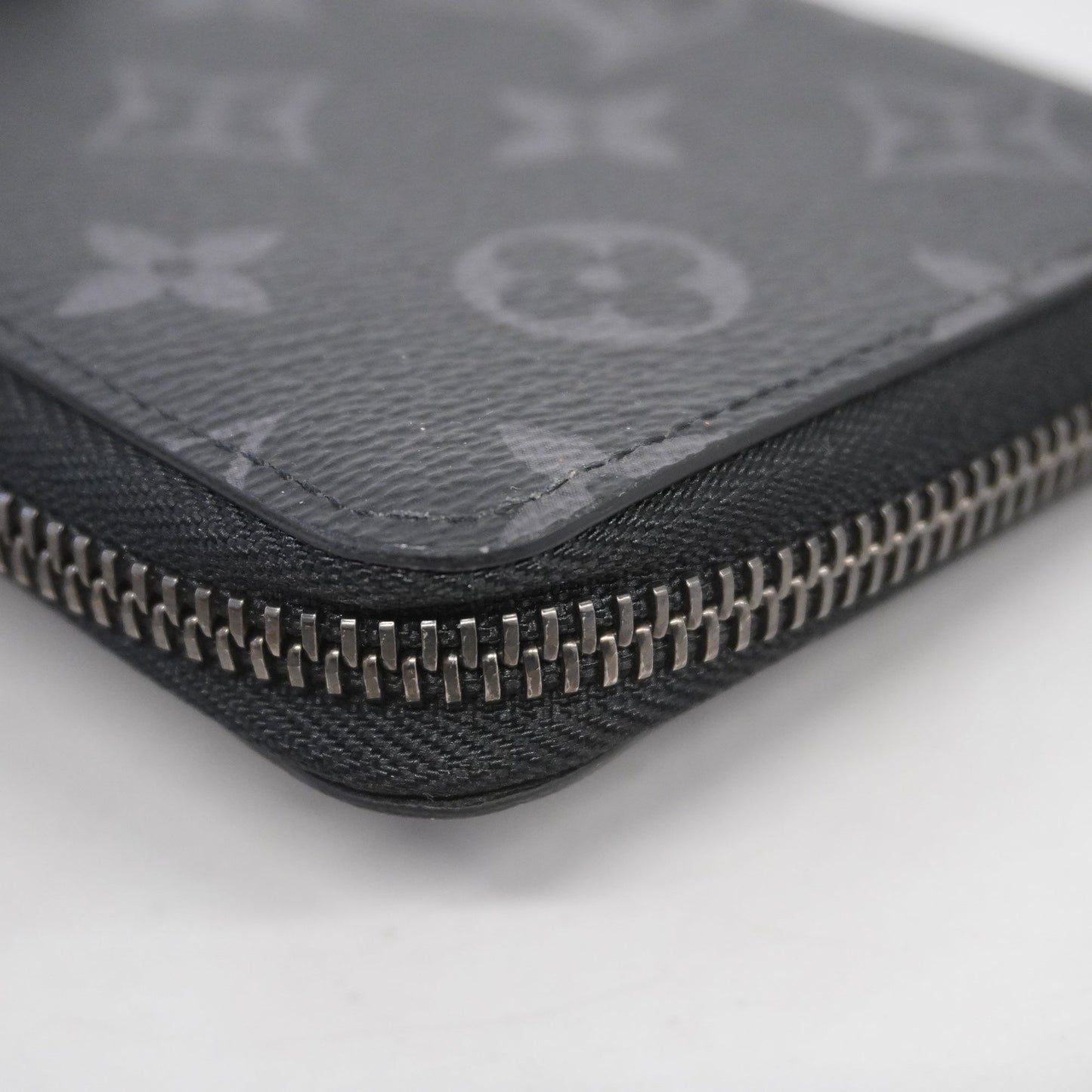 LOUIS VUITTONAuth  Monogram Eclipse Zippy Wallet Vertical M62295 Men's Wallet