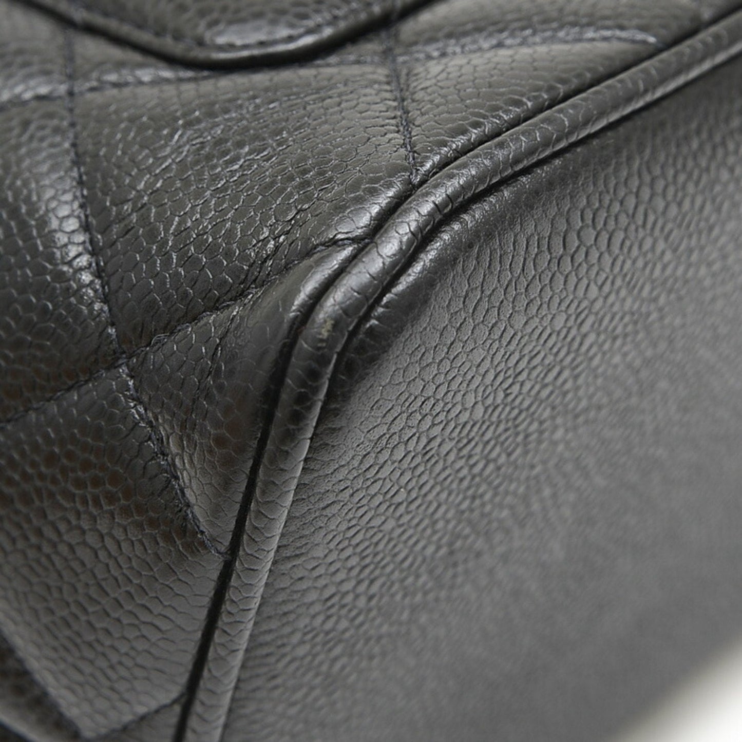 Chanel Reissue Tote Bag Caviar Skin Black A01804