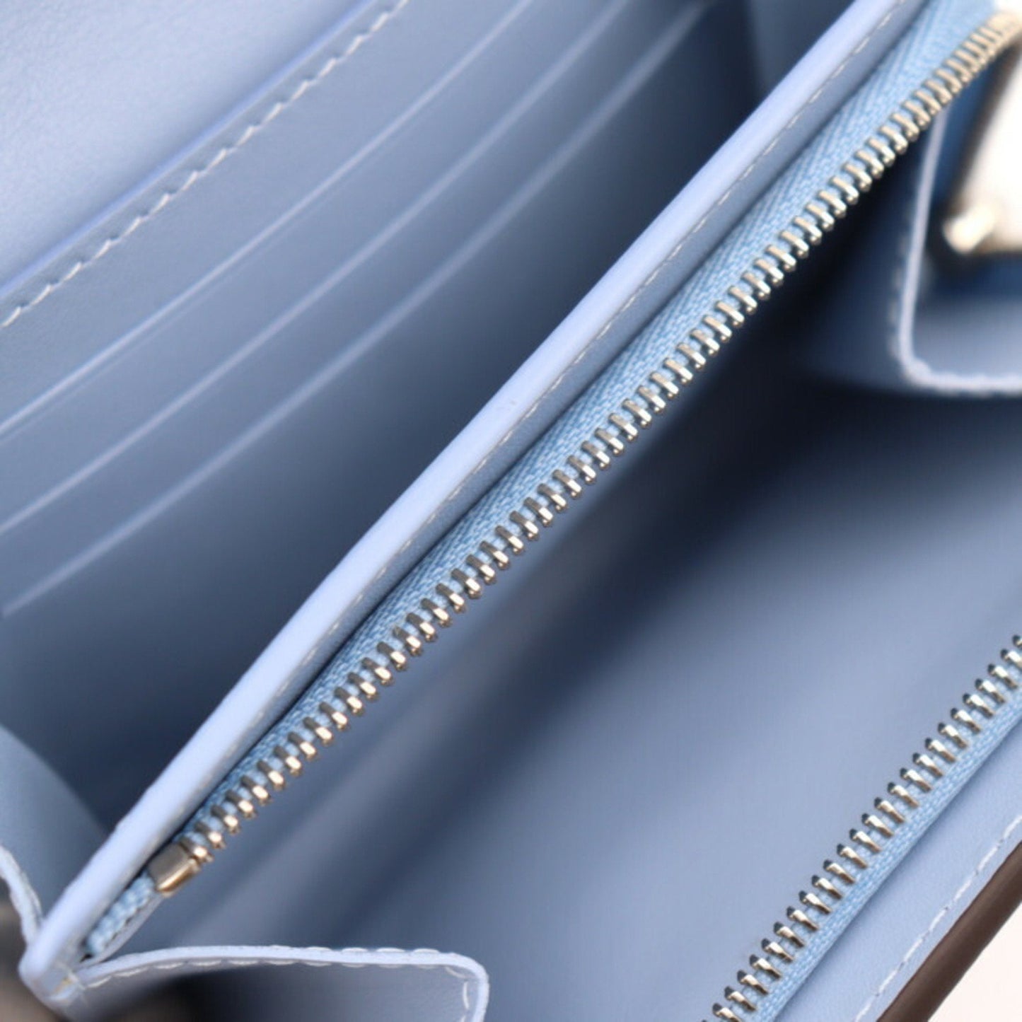 LOUIS VUITTON Portefeuille Iris Compact Monogram Mahina Bifold Wallet M80492 Leather Blue Gradation Silver Metal Fittings