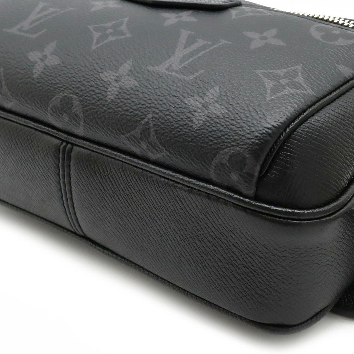 LOUIS VUITTON Taigarama Eclipse Bum Bag Outdoor Waist Body Shoulder Noir M30245