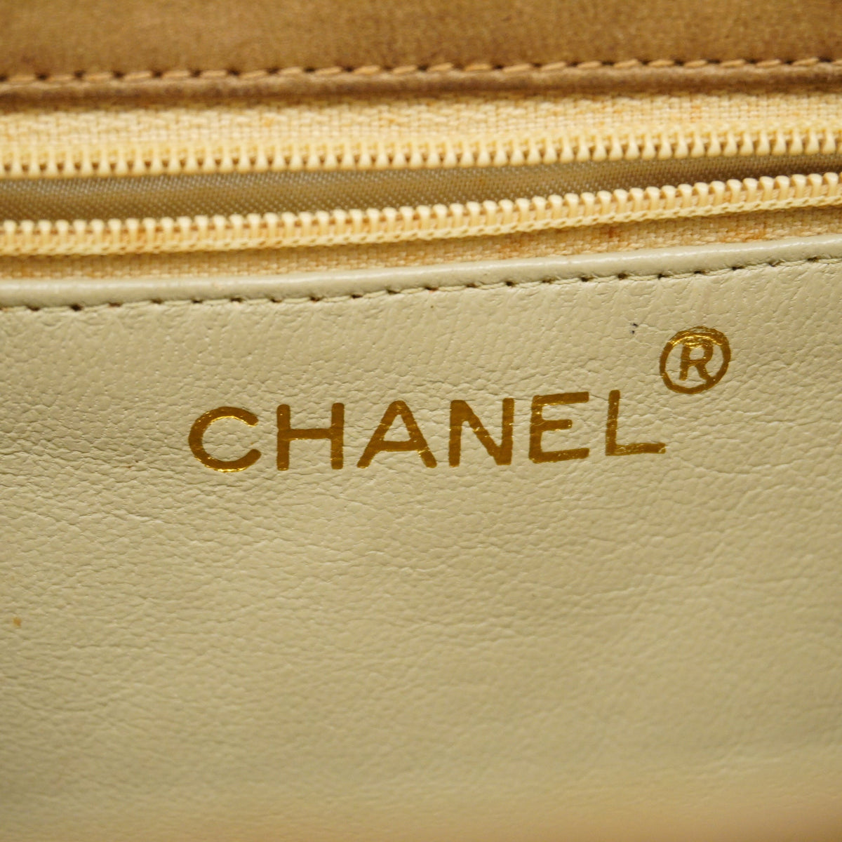 ChanelAuth  Matelasse Single Chain Women's Leather Shoulder Bag Beige