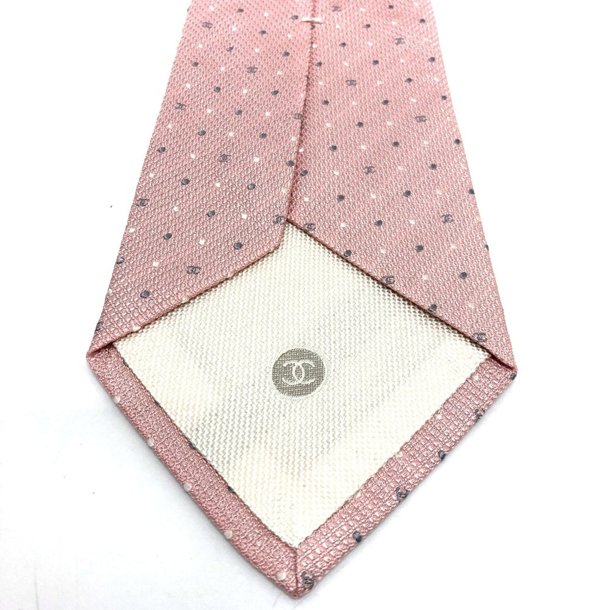 Chanel Necktie pink
