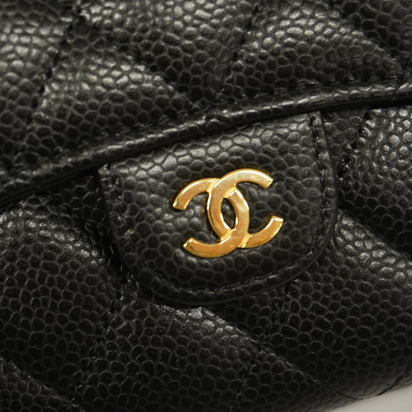 ChanelAuth  Matelasse Tri-fold Wallet Gold Metal Fittings Women's Caviar Leather