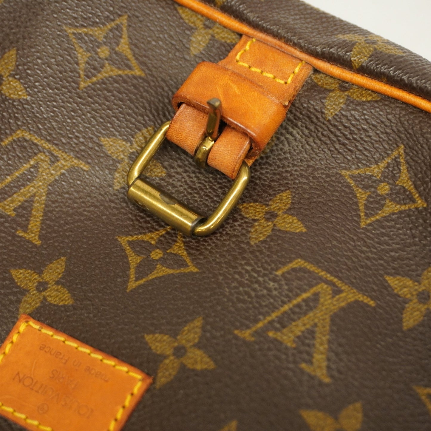 LOUIS VUITTONAuth  Monogram Saumur 30 M42256 Women's Shoulder Bag