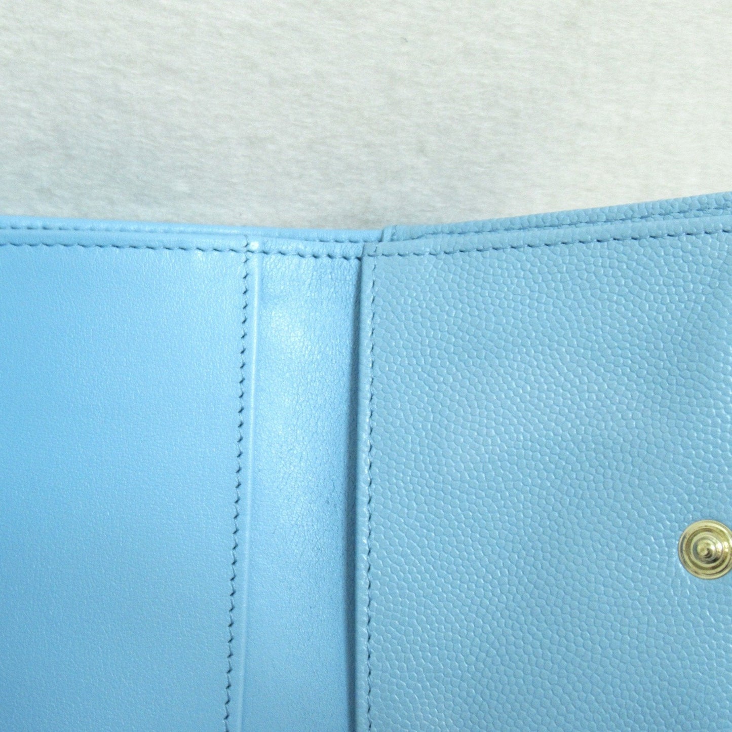 CHANEL Tri-Fold Wallet Blue Caviar Skin (Grained Calf)
