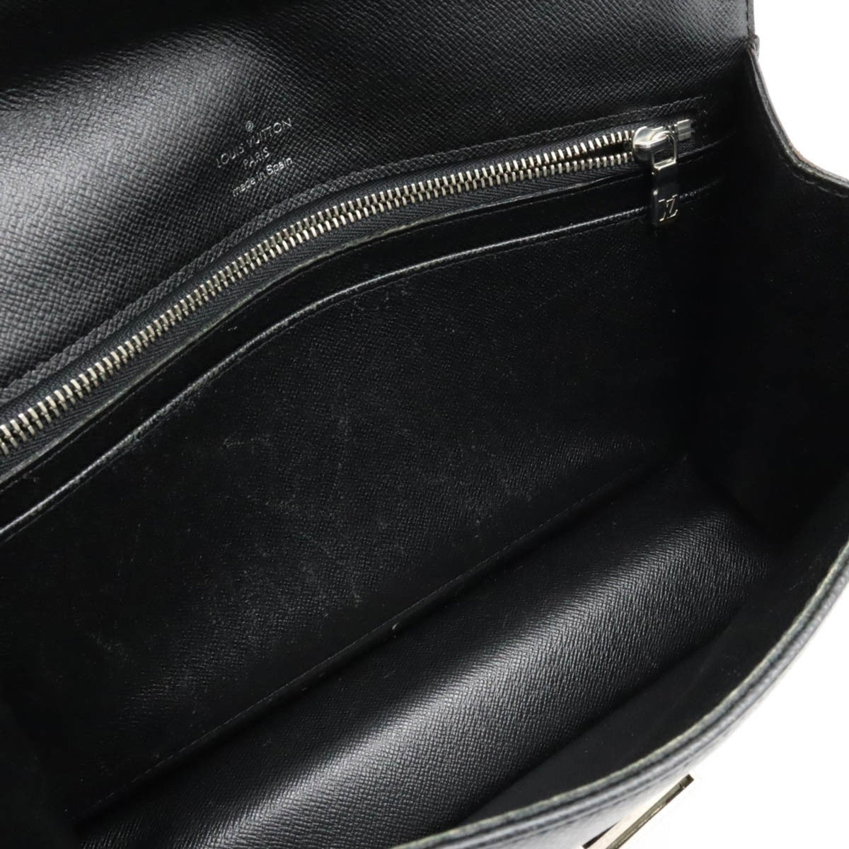 LOUIS VUITTON Taiga Selenga Second Bag Clutch Leather Ardoise Black M30782