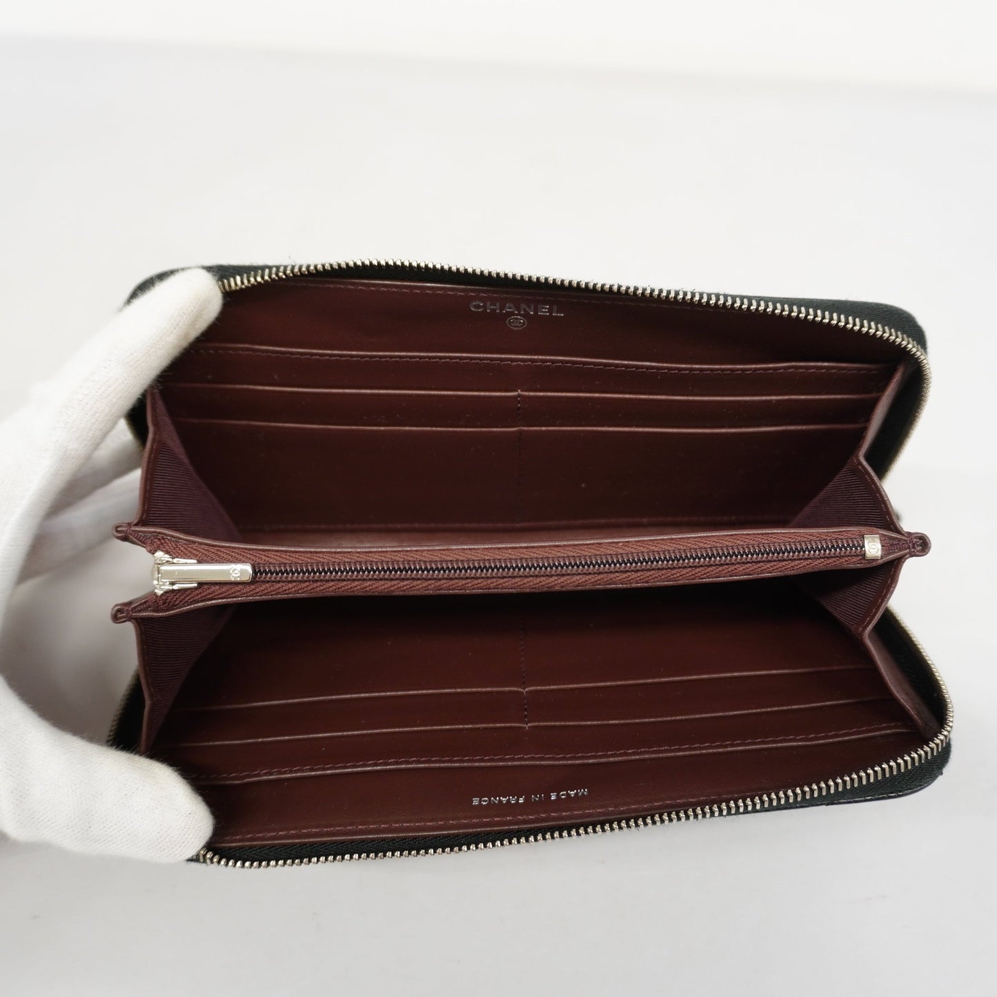 ChanelAuth  Matelasse Silver Metal Fittings Women's Caviar Leather Long Wallet