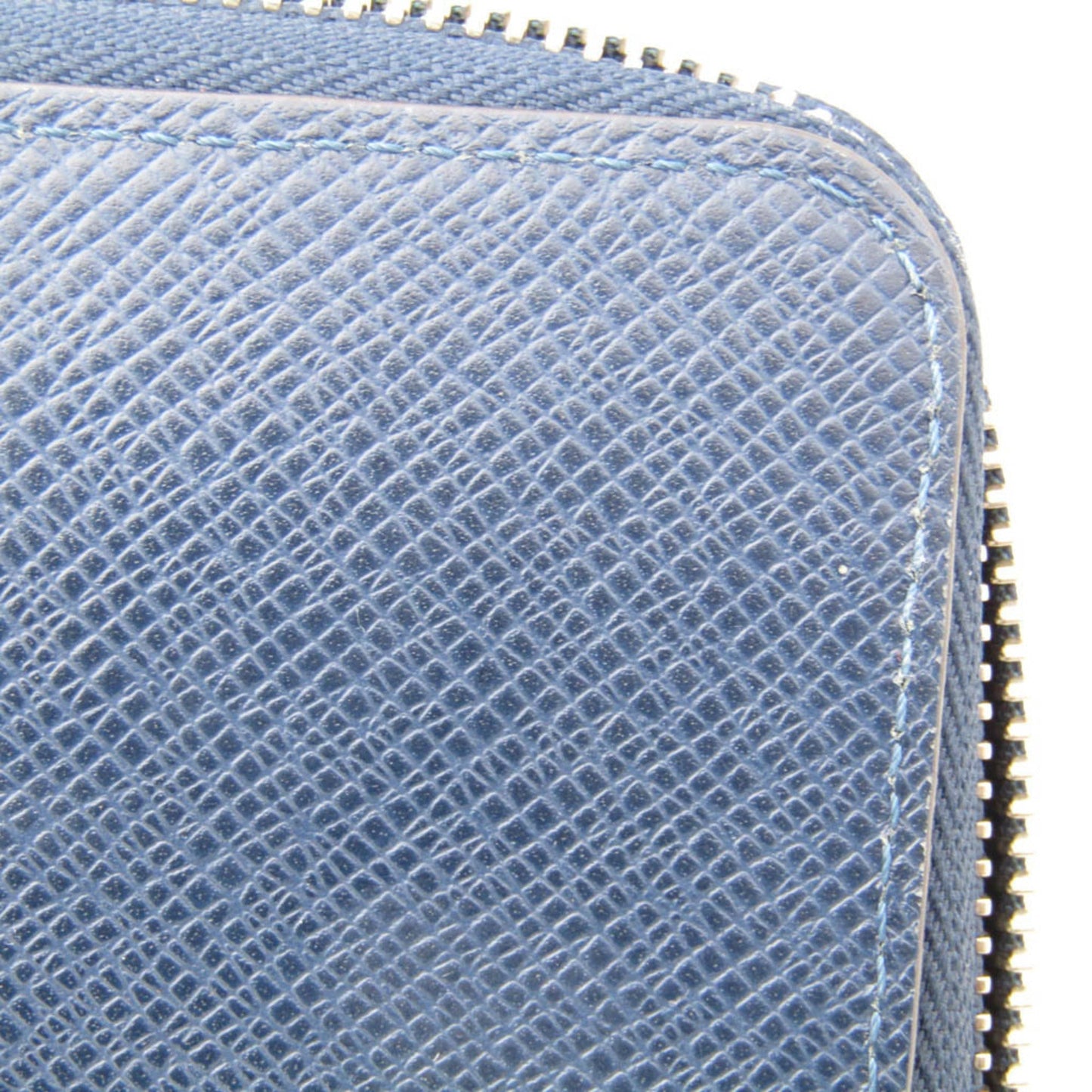 LOUIS VUITTON Taiga Zippy Wallet M32837 Men's Taiga Leather Long Wallet [bi-fold] Navy,Ocean