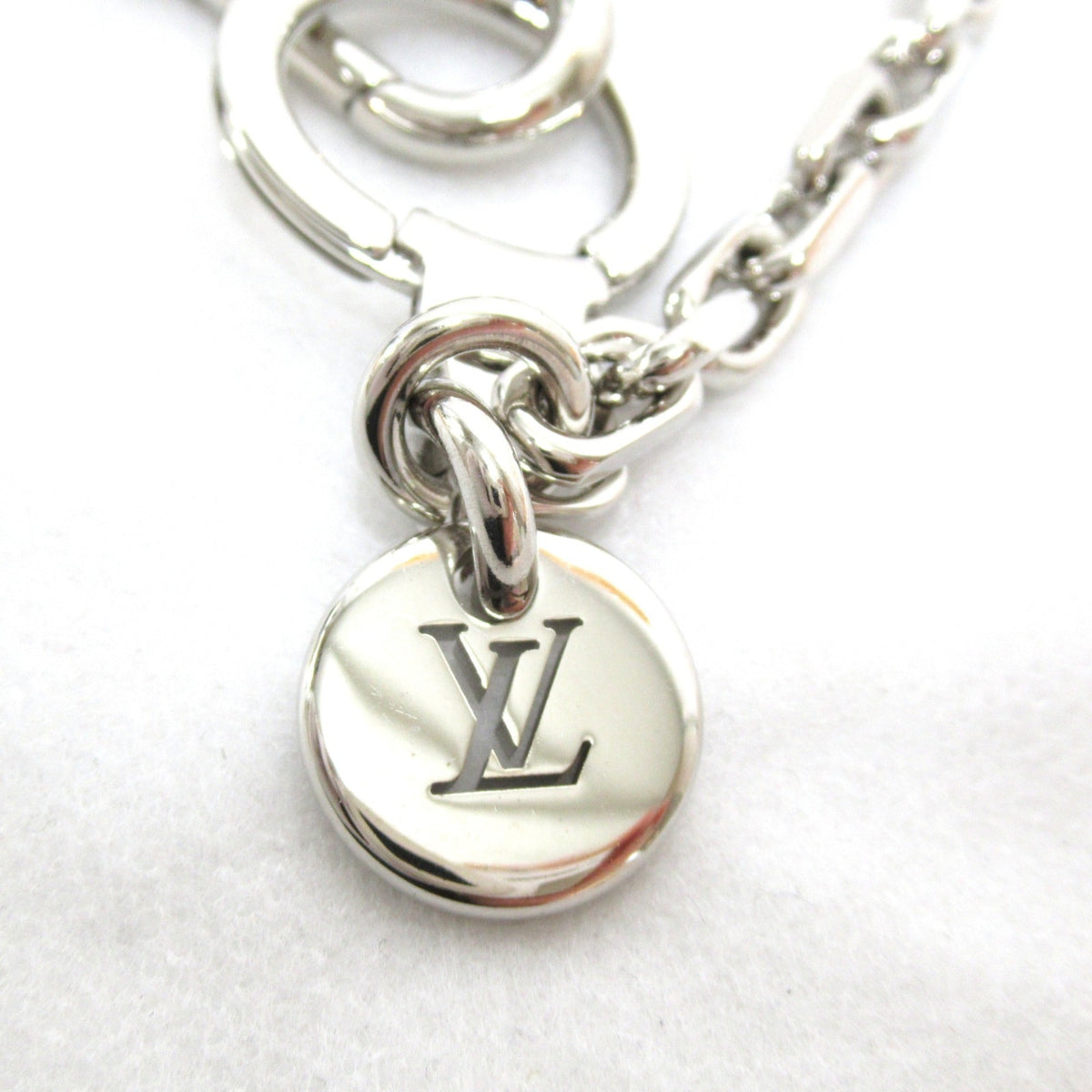 LOUIS VUITTON Portocle Chenne V Square Keychain Silver Stainless Steel M61994