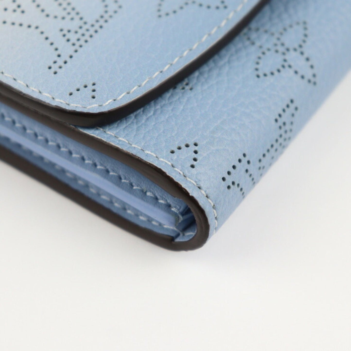 LOUIS VUITTON Portefeuille Iris Compact Monogram Mahina Bifold Wallet M80492 Leather Blue Gradation Silver Metal Fittings