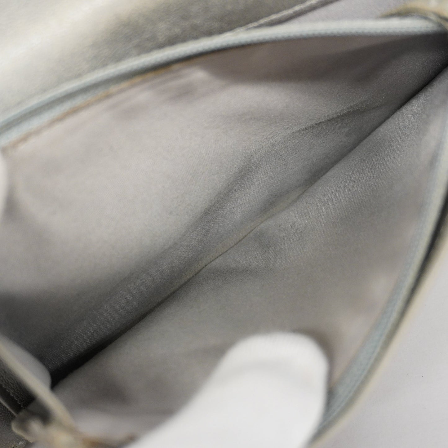 ChanelAuth  Camellia Bi-fold Long Wallet With Silver Metal Women's Lambskin