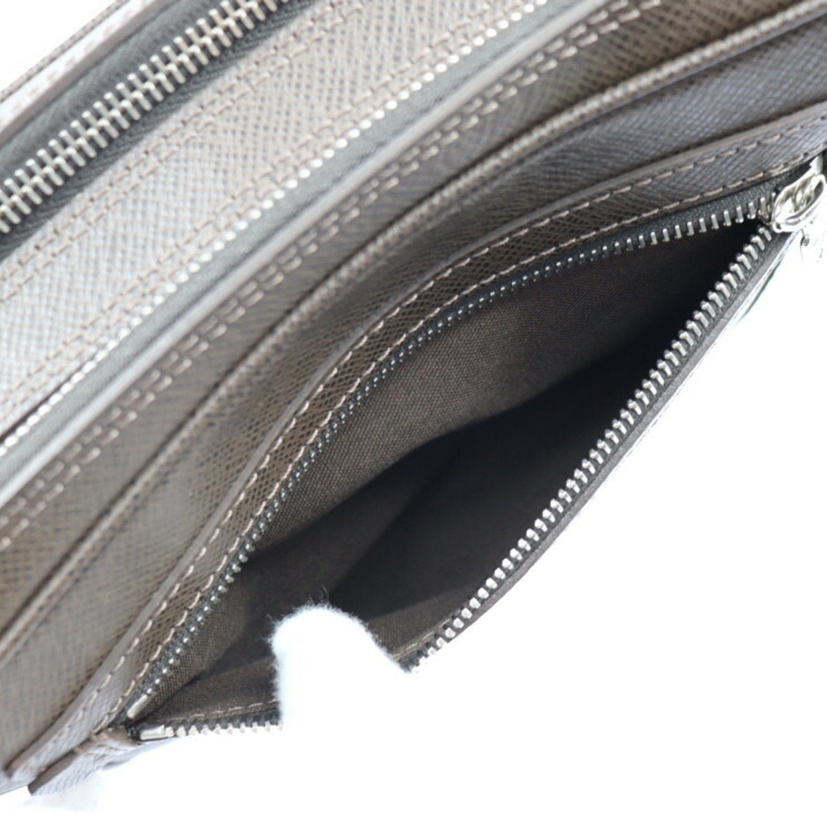 LOUIS VUITTON Pavel Second Bag M31148 Taiga Grizzly Silver Hardware Wristlet Clutch Pouch