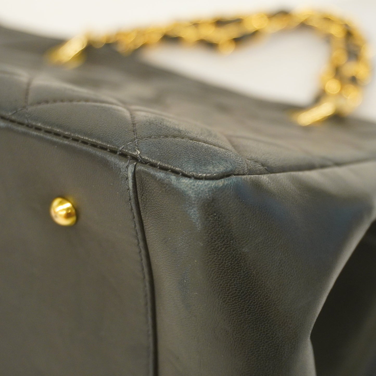 ChanelAuth  Matelasse Chain Tote Bag Women's Leather Tote Bag Beige